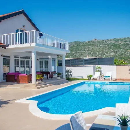 Luxury Horizon * Blagaj